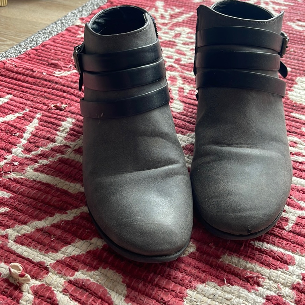 Gray booties black straps